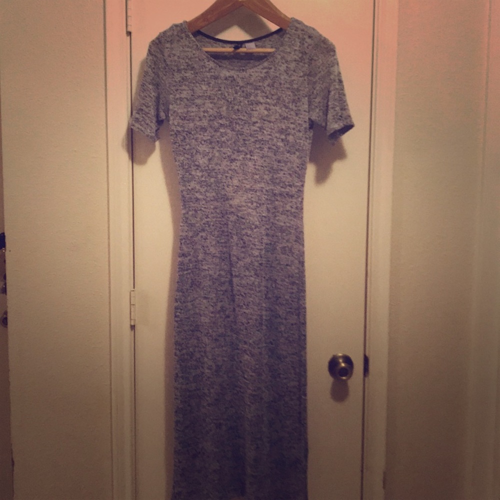 Medium knit maxi.